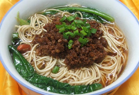 清汤杂酱面