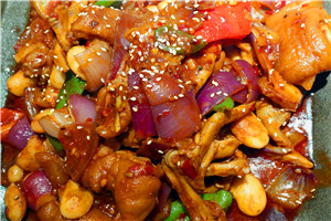 干锅技术培训，掌握制作锅菜肴的技能和经验(图1)